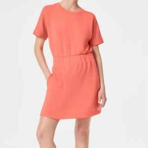 Spanx Women's AirEssentials Cinched T-Shirt Dress Sunset Peach Size Medium.